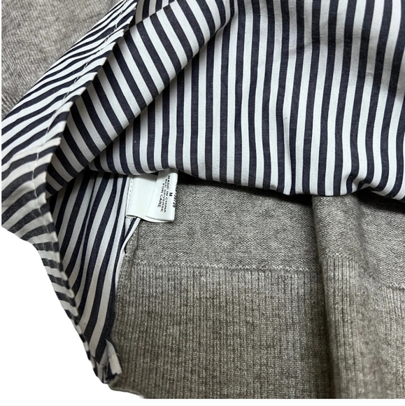 Honey Punch Women’s Size L Stripe Gray Pullover Sweater V-Neck Nautical Layer - Picture 5 of 10